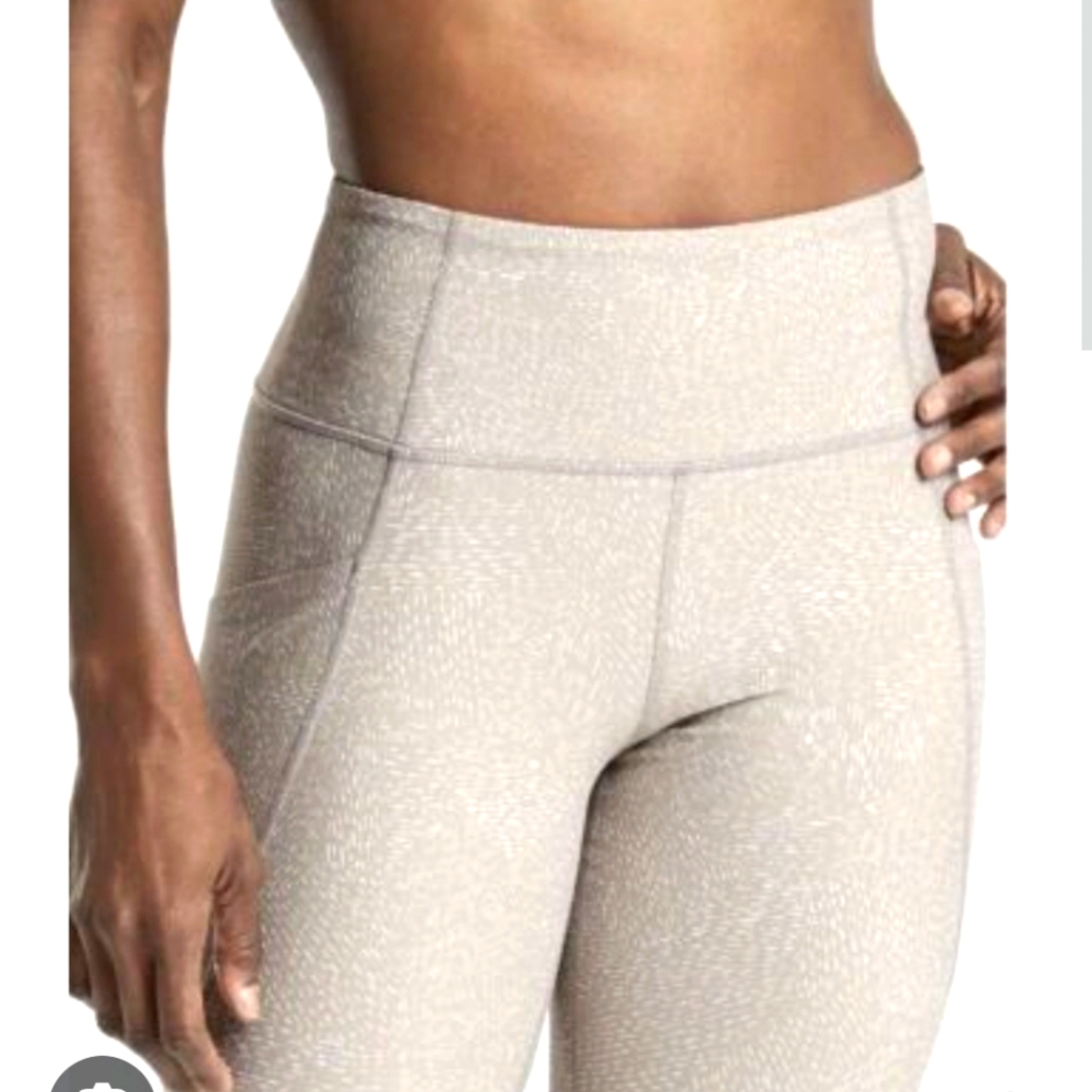 Athleta salutation 7/8 leggings